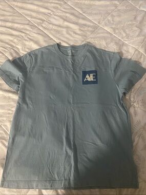 American Eagle super soft T-shirt
